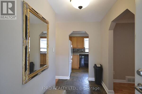 Toronto 3 bedrooms House for rent. Property photo: 648903-3