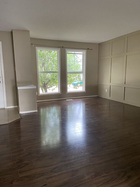 Edmonton 2 + Den bedrooms Duplex for rent. Property photo: 648910-3