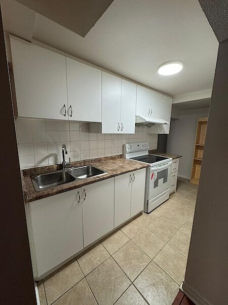 Brampton 2 bedrooms Duplex for rent. Property photo: 648957-2