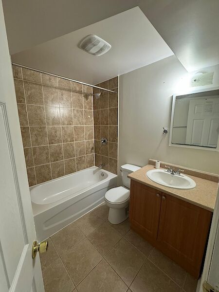 Brampton 2 bedrooms Duplex for rent. Property photo: 648957-3