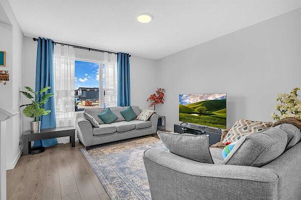 Calgary 3 bedrooms Main Floor for rent. Property photo: 649017-3