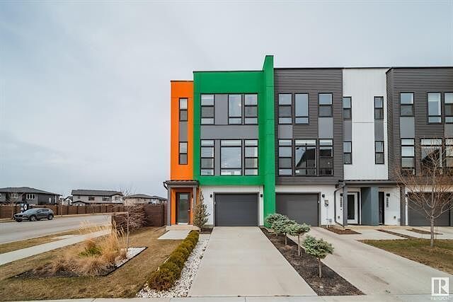 Edmonton 4 bedrooms Townhouse for rent. Property photo: 649024-1