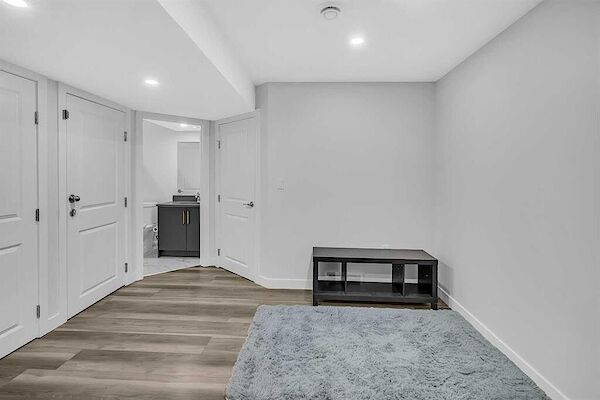 Calgary 2 bedrooms Basement for rent. Property photo: 649027-3