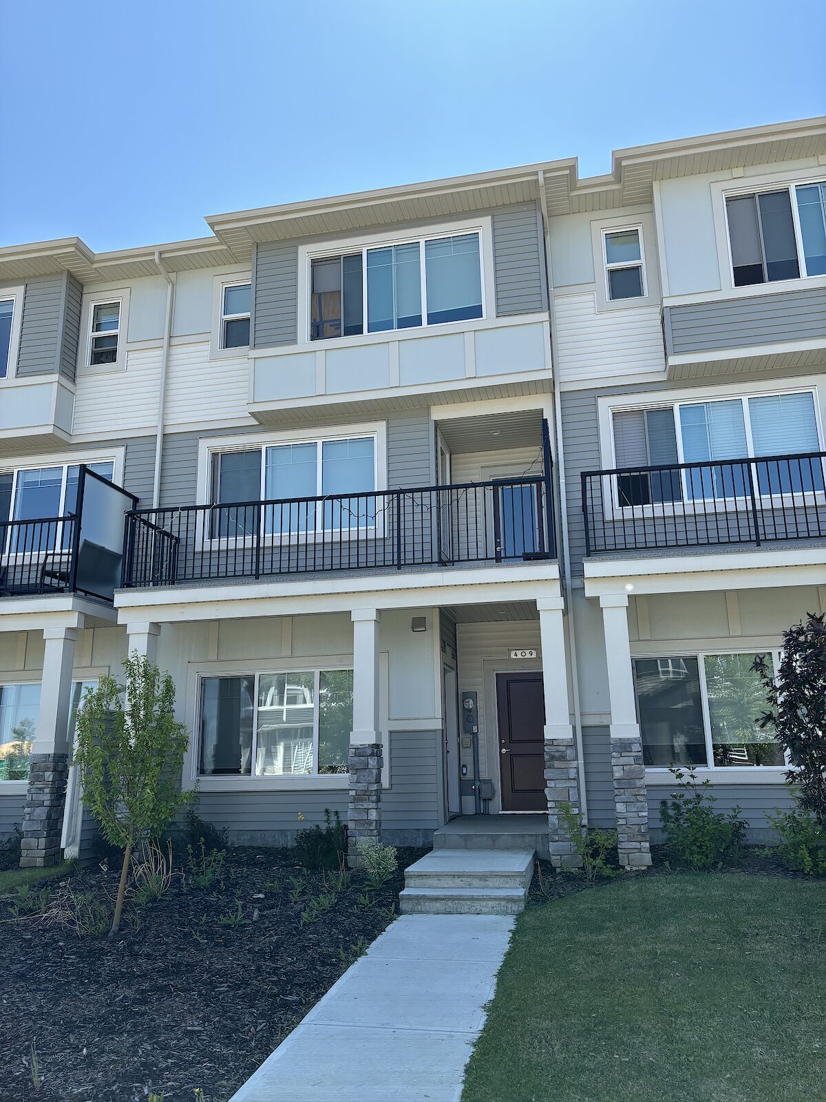 Leduc 3 bedrooms Main Floor for rent. Property photo: 649075-1