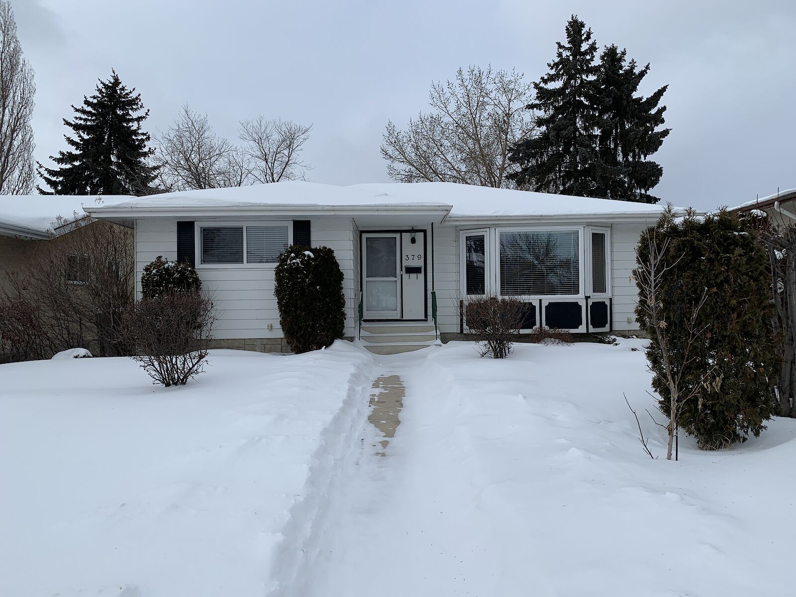 Edmonton 3 bedrooms Main Floor for rent. Property photo: 649078-1