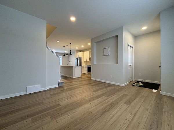 Edmonton 3 bedrooms Main Floor for rent. Property photo: 649242-3
