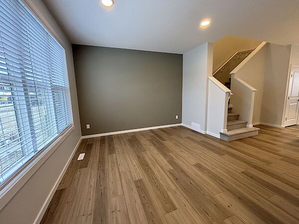 Edmonton 3 bedrooms Main Floor for rent. Property photo: 649242-2