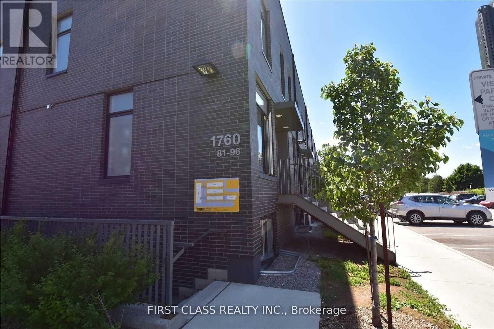 Oshawa 1 bedroom Townhouse for rent. Property photo: 649266-1