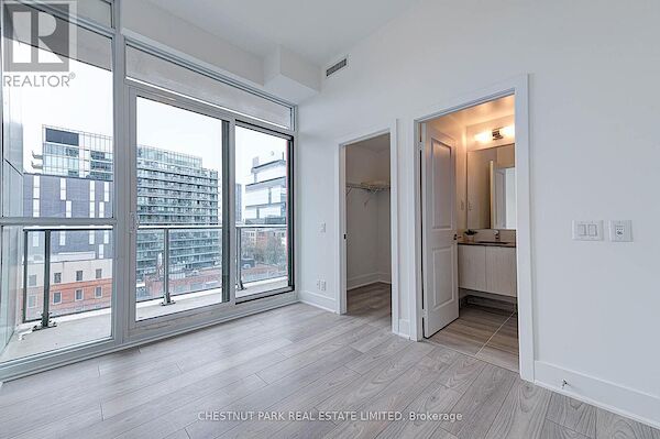 Toronto 3 bedrooms Apartment for rent. Property photo: 649285-2