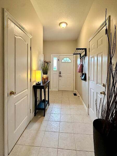 Gloucester 3 bedrooms Apartment for rent. Property photo: 649319-2