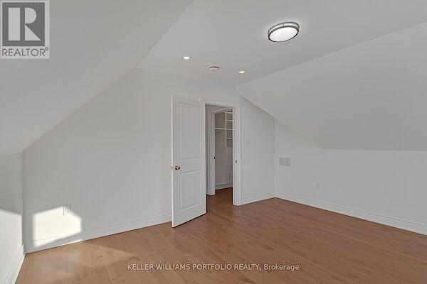 Toronto 5 bedrooms House for rent. Property photo: 649324-3