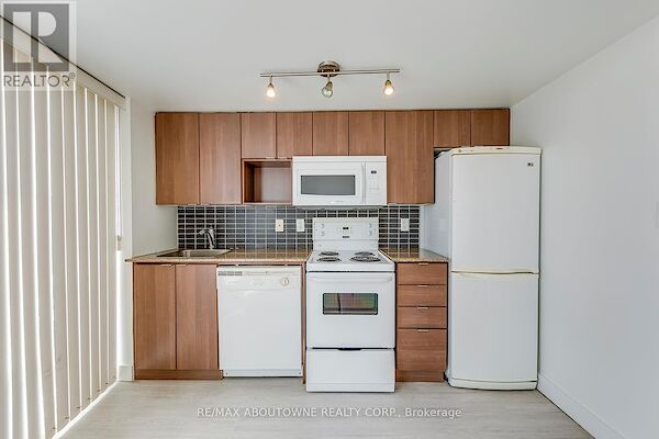 Toronto 1 bedroom Apartment for rent. Property photo: 649327-3