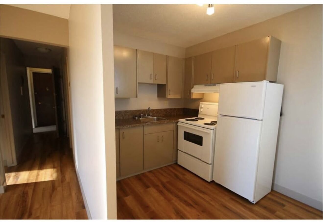 Calgary 1 bedroom Condo Unit for rent. Property photo: 649374-1