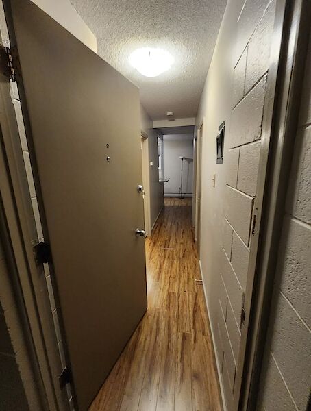 Calgary 1 bedroom Condo Unit for rent. Property photo: 649374-3