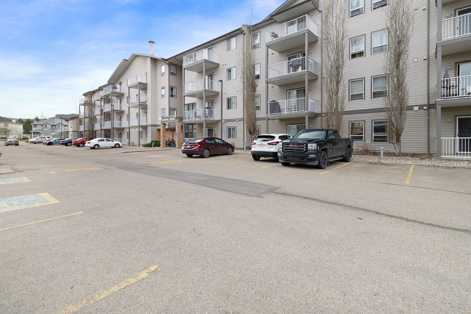 Edmonton 2 bedrooms Condo Unit for rent. Property photo: 649384-1