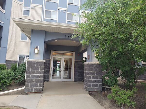 Calgary 1 bedroom Condo Unit for rent. Property photo: 649395-3