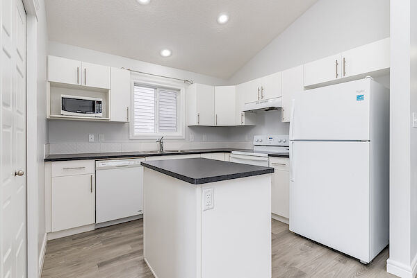 Edmonton 3 bedrooms Main Floor for rent. Property photo: 649409-3