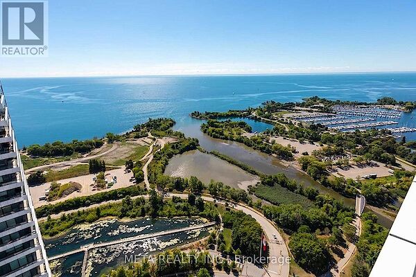 Toronto 2 bedrooms Apartment for rent. Property photo: 649501-2