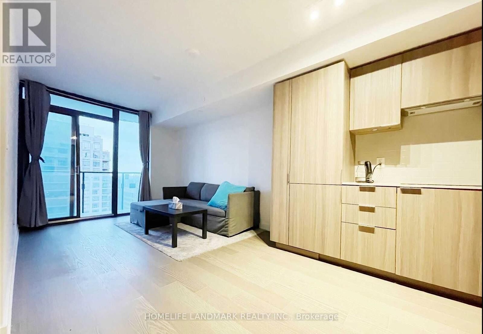 Toronto 2 bedrooms Apartment for rent. Property photo: 649505-1