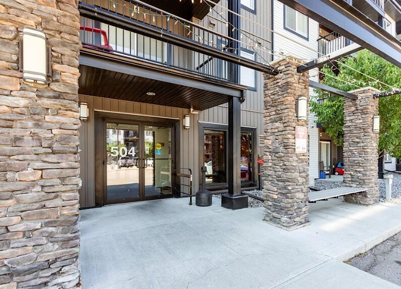 Edmonton 2 bedrooms Condo Unit for rent. Property photo: 649515-1