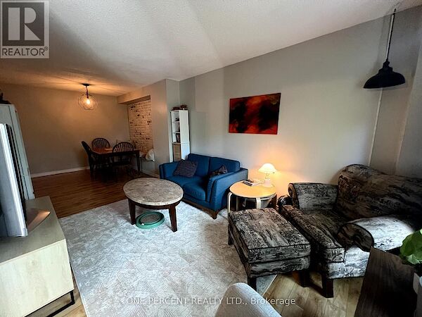 Oshawa 3 bedrooms Townhouse for rent. Property photo: 649541-3