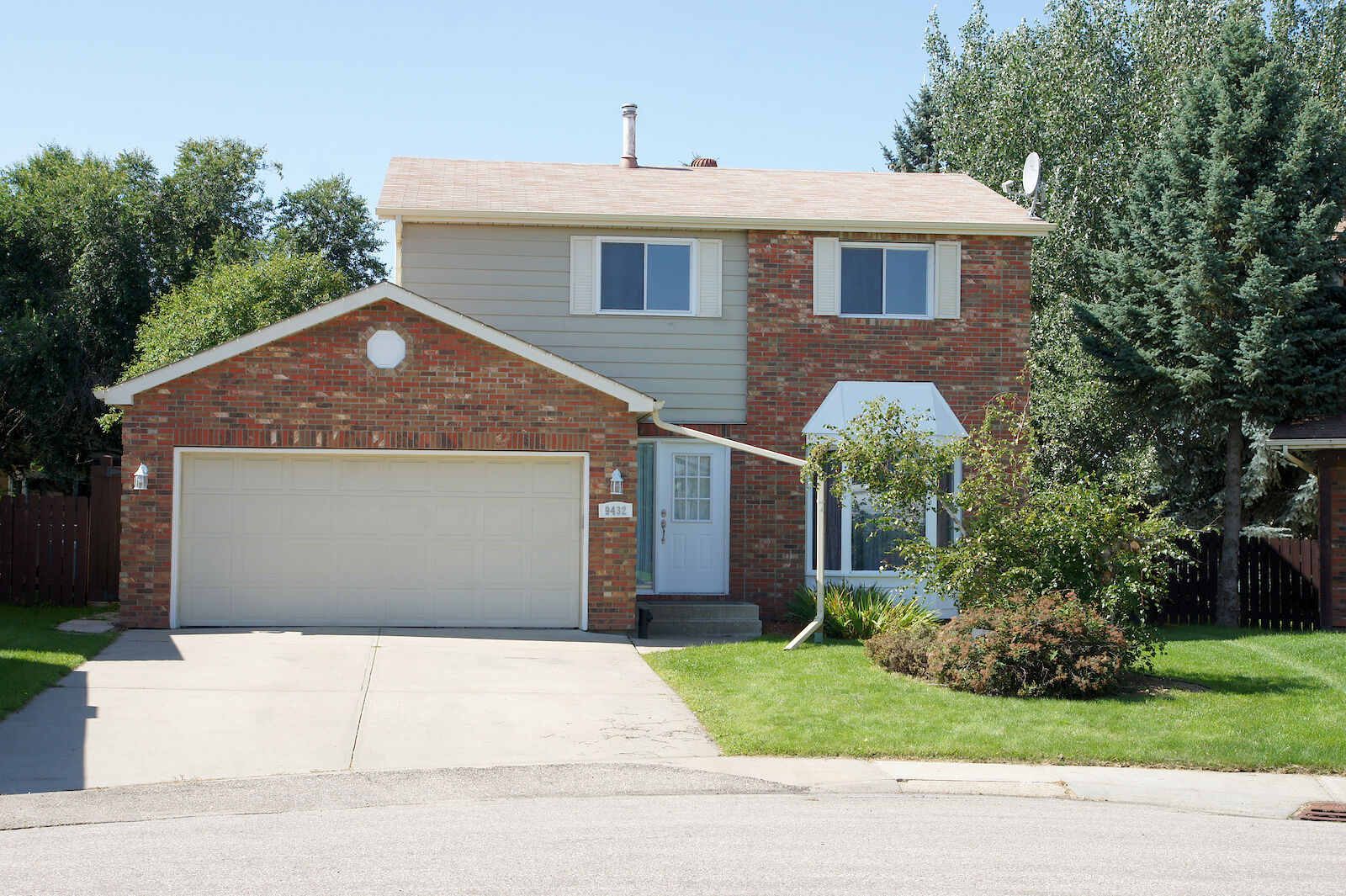 Edmonton 4 bedrooms House for rent. Property photo: 649581-1