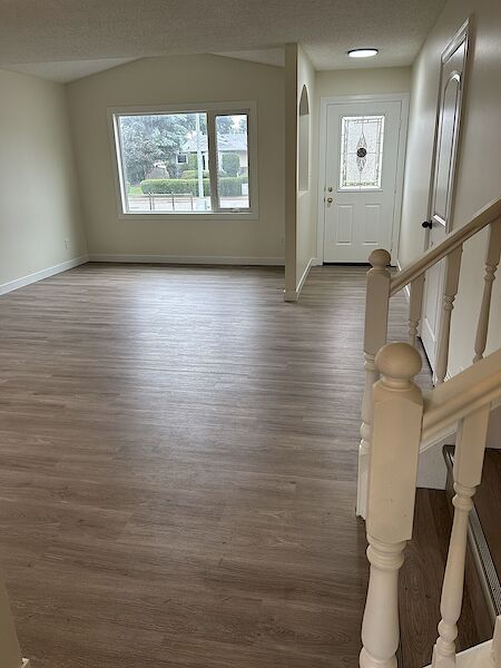 Edmonton 4 bedrooms House for rent. Property photo: 649649-2