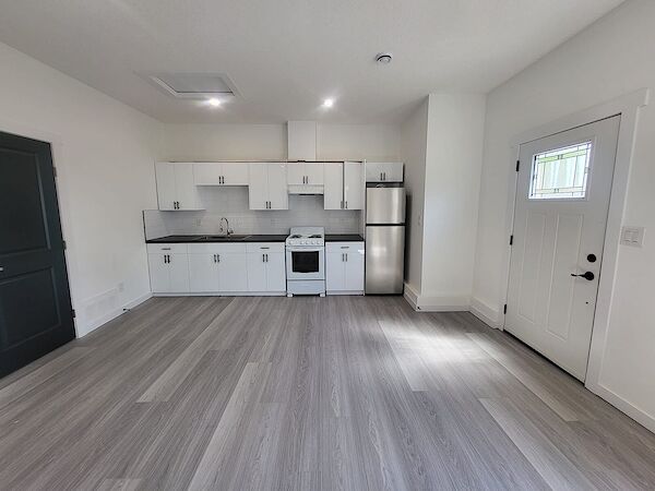 Edmonton 2 bedrooms House for rent. Property photo: 649669-3