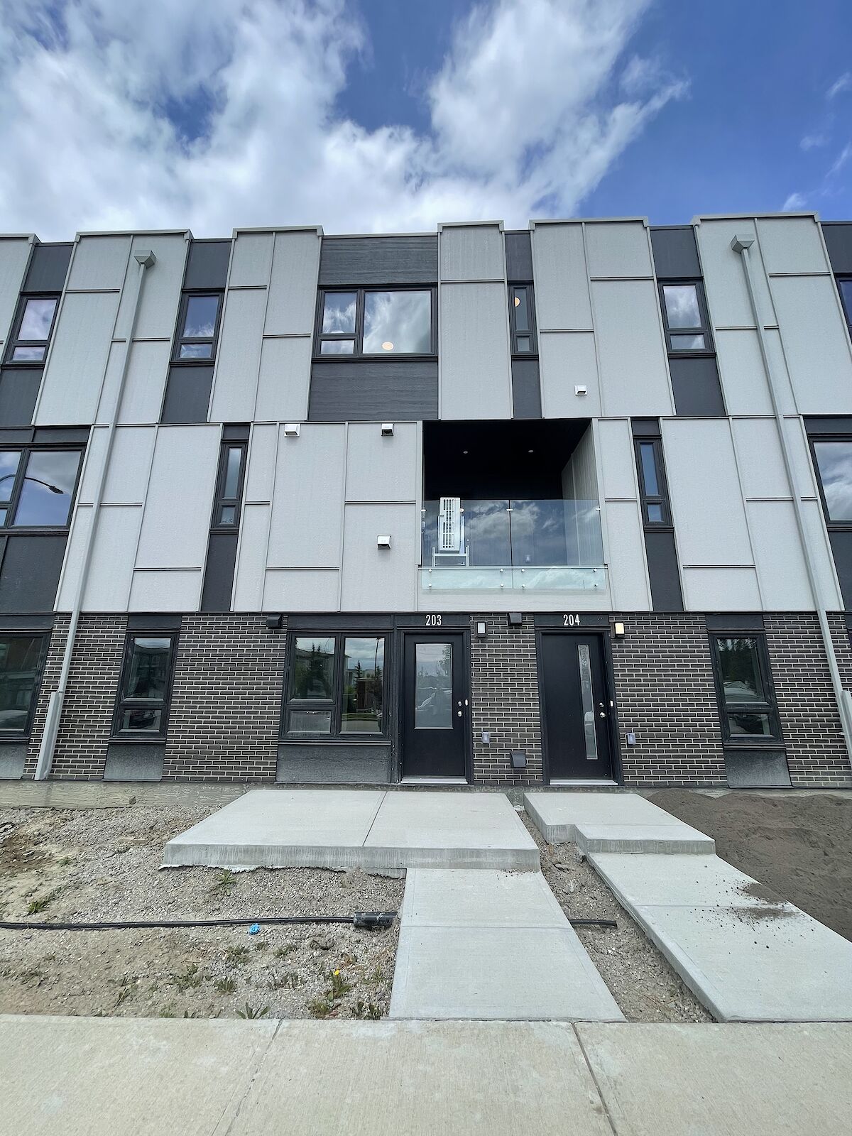 Calgary 3 bedrooms Townhouse for rent. Property photo: 650370-1