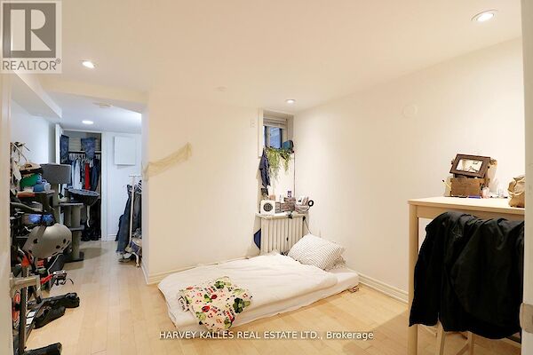 Toronto 2 bedrooms House for rent. Property photo: 651624-2