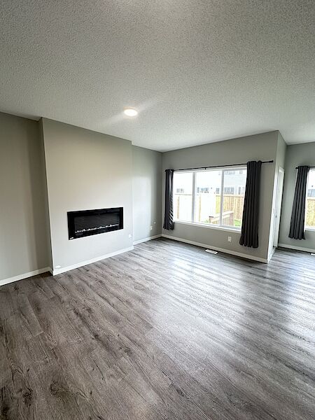 Edmonton 3 bedrooms House for rent. Property photo: 654933-3