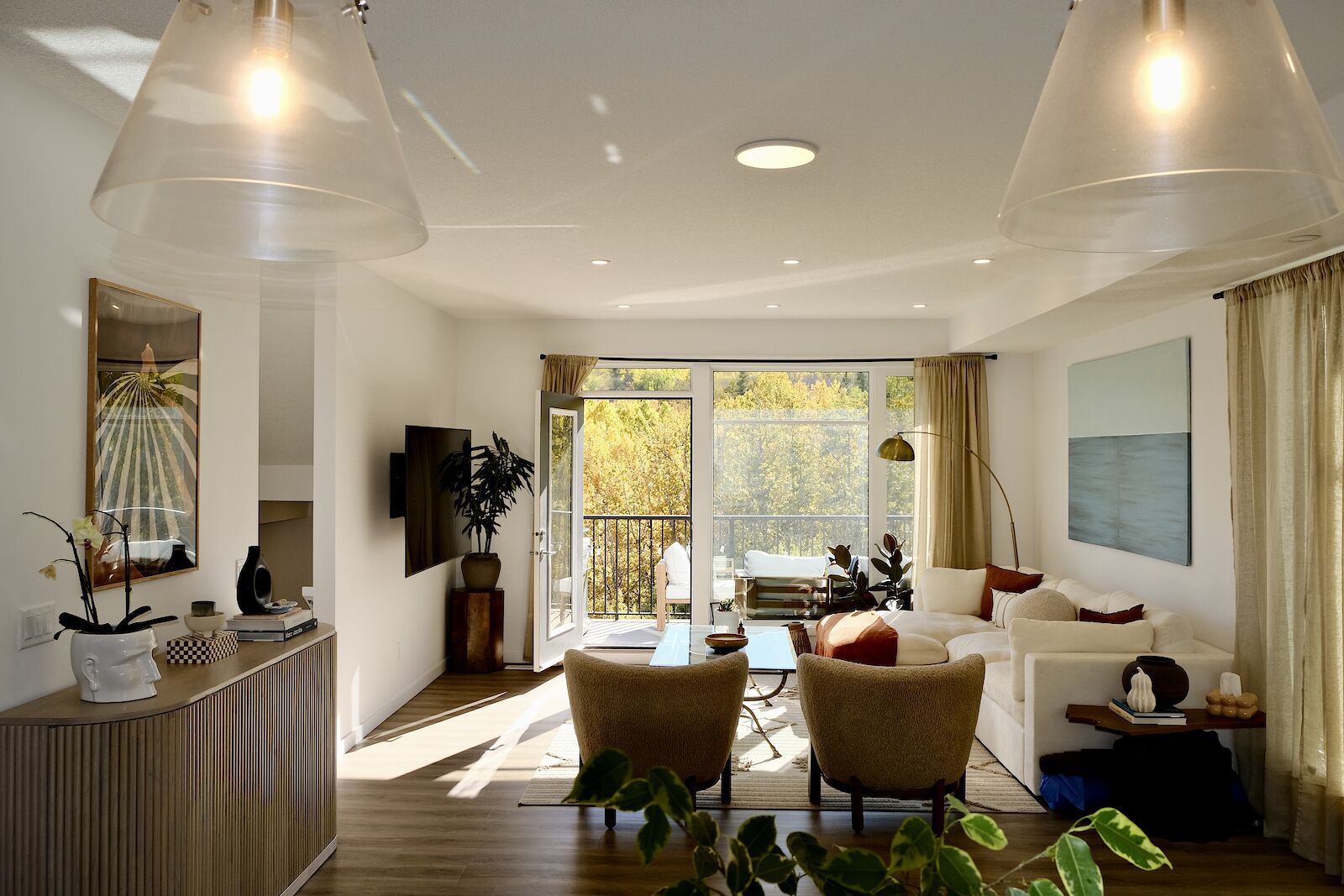 Calgary 3 + Den bedrooms Townhouse for rent. Property photo: 662012-1