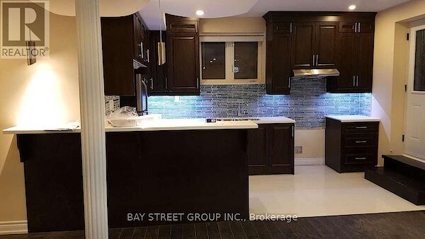 Markham 2 bedrooms House for rent. Property photo: 663139-2