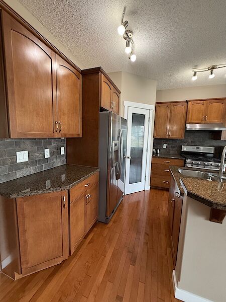 Edmonton 3 bedrooms House for rent. Property photo: 669387-3