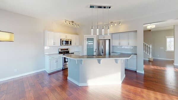 Calgary 3 bedrooms House for rent. Property photo: 669854-3