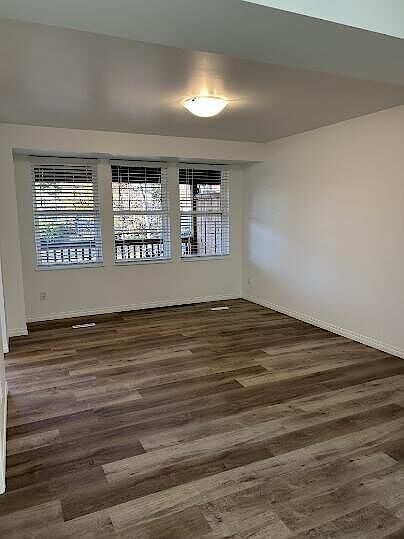 Edmonton 4 bedrooms Duplex for rent. Property photo: 671566-2