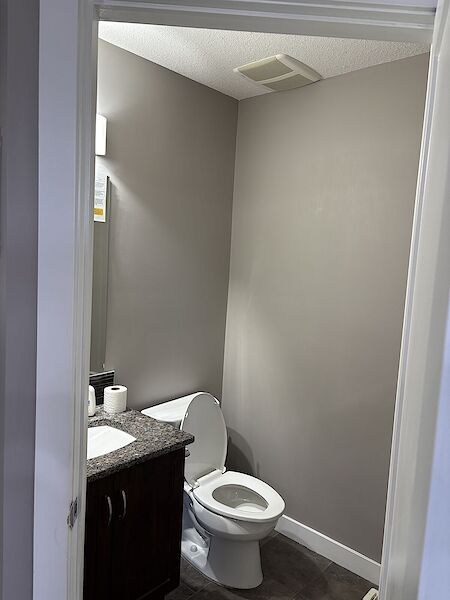 Edmonton 4 bedrooms Townhouse for rent. Property photo: 673612-3