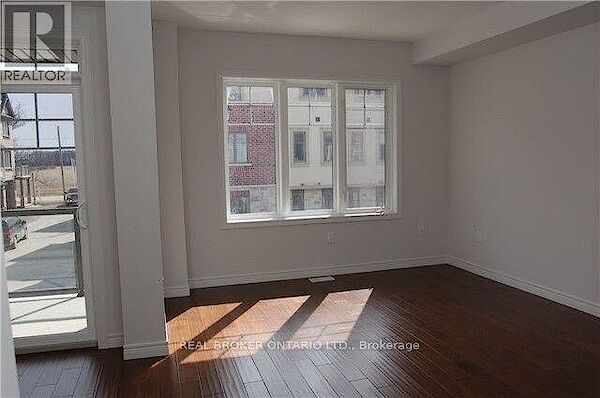 Hamilton 3 bedrooms Townhouse for rent. Property photo: 674183-3