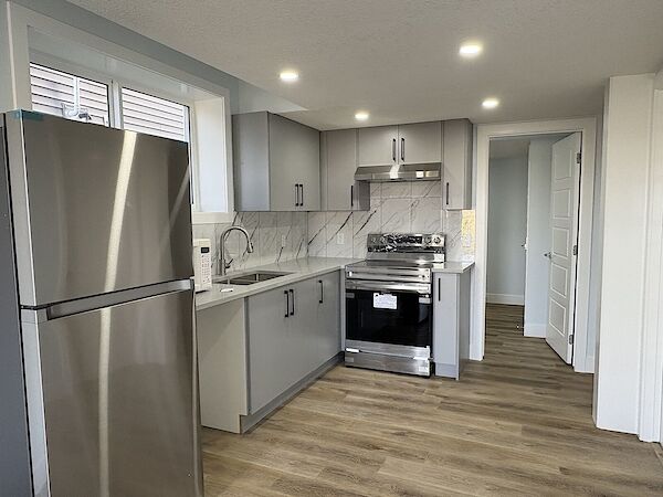 Edmonton 2 bedrooms Basement for rent. Property photo: 674299-2