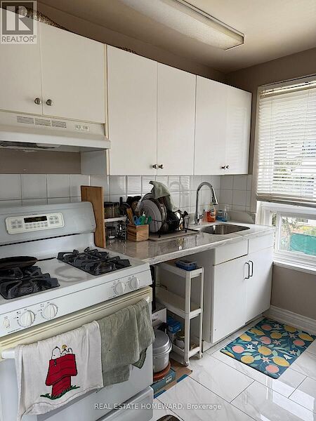 Toronto 2 bedrooms House for rent. Property photo: 674347-3