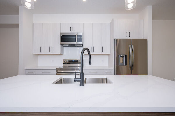 Calgary 3 bedrooms Townhouse for rent. Property photo: 674688-2