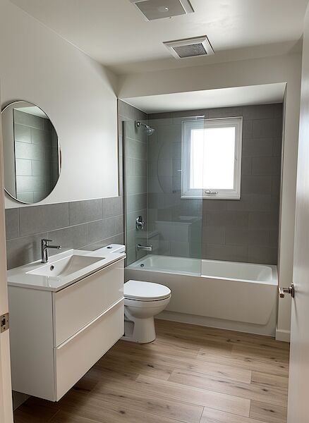 Edmonton 3 bedrooms Main Floor for rent. Property photo: 674692-2