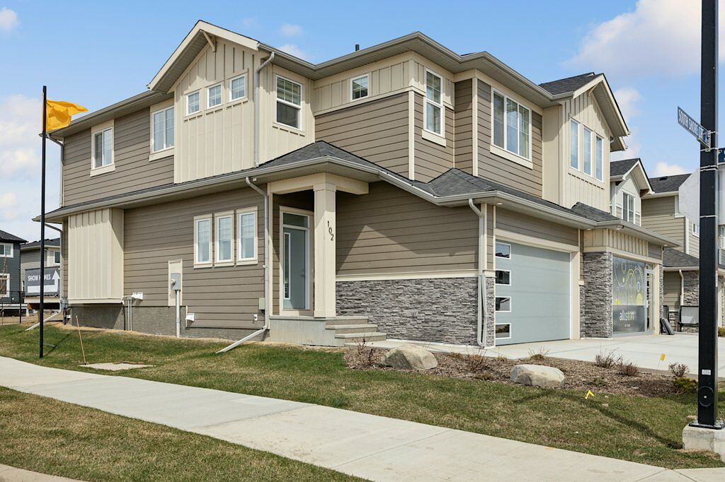 Chestermere Duplex For Rent | Beautiful 3 Bed 3 | ID 674808 - RentFaster.ca