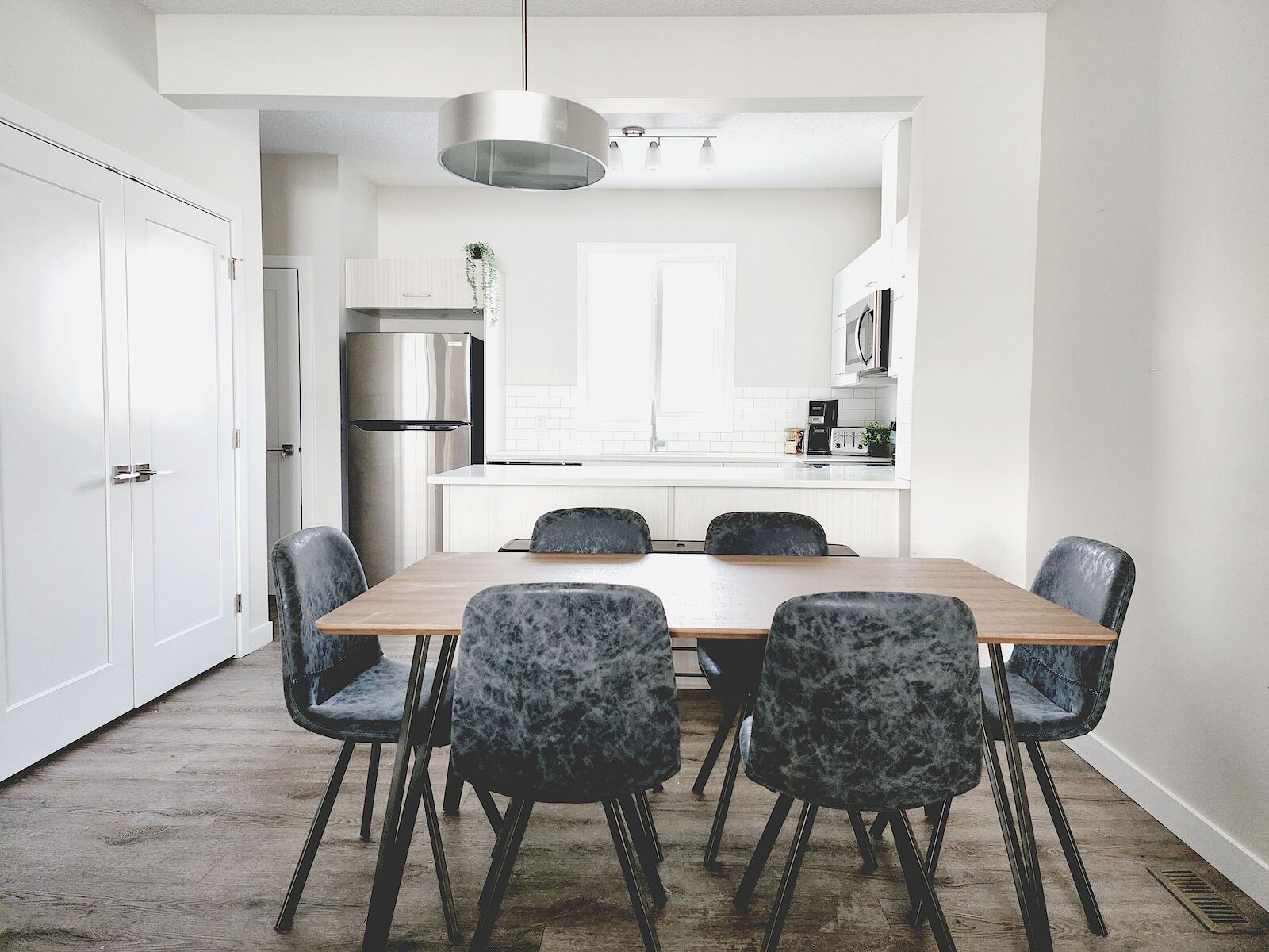 Edmonton 3 bedrooms Duplex for rent. Property photo: 676288-1