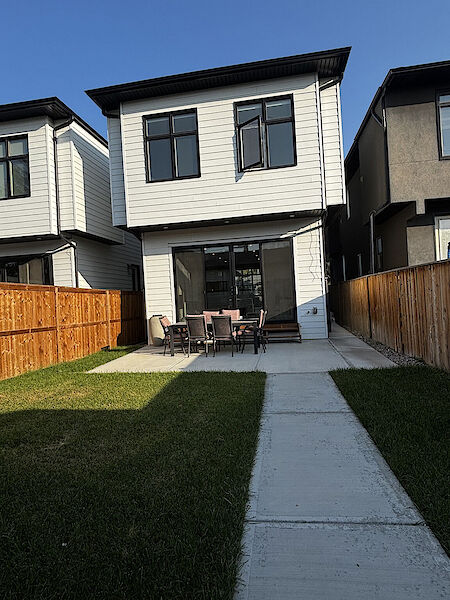 Calgary 5 bedrooms House for rent. Property photo: 676431-3