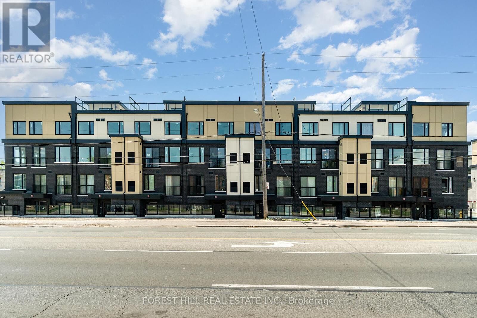 Toronto 2 bedrooms Townhouse for rent. Property photo: 676848-1