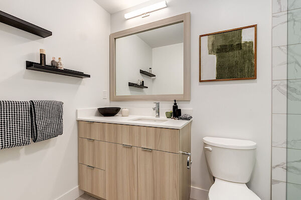 Calgary 1 bedroom Condo Unit for rent. Property photo: 678541-3