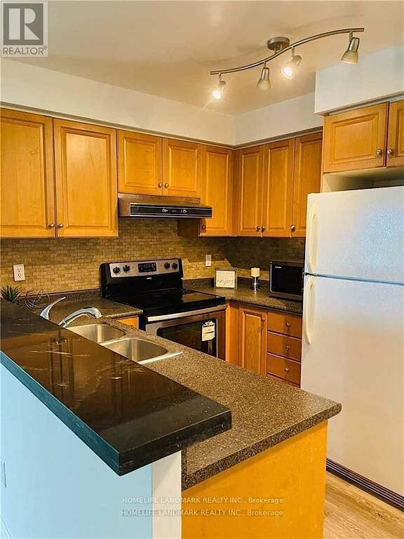 Toronto 3 bedrooms Apartment for rent. Property photo: 678745-1