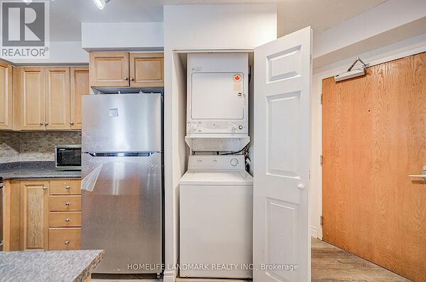 Toronto 3 bedrooms Apartment for rent. Property photo: 678745-3