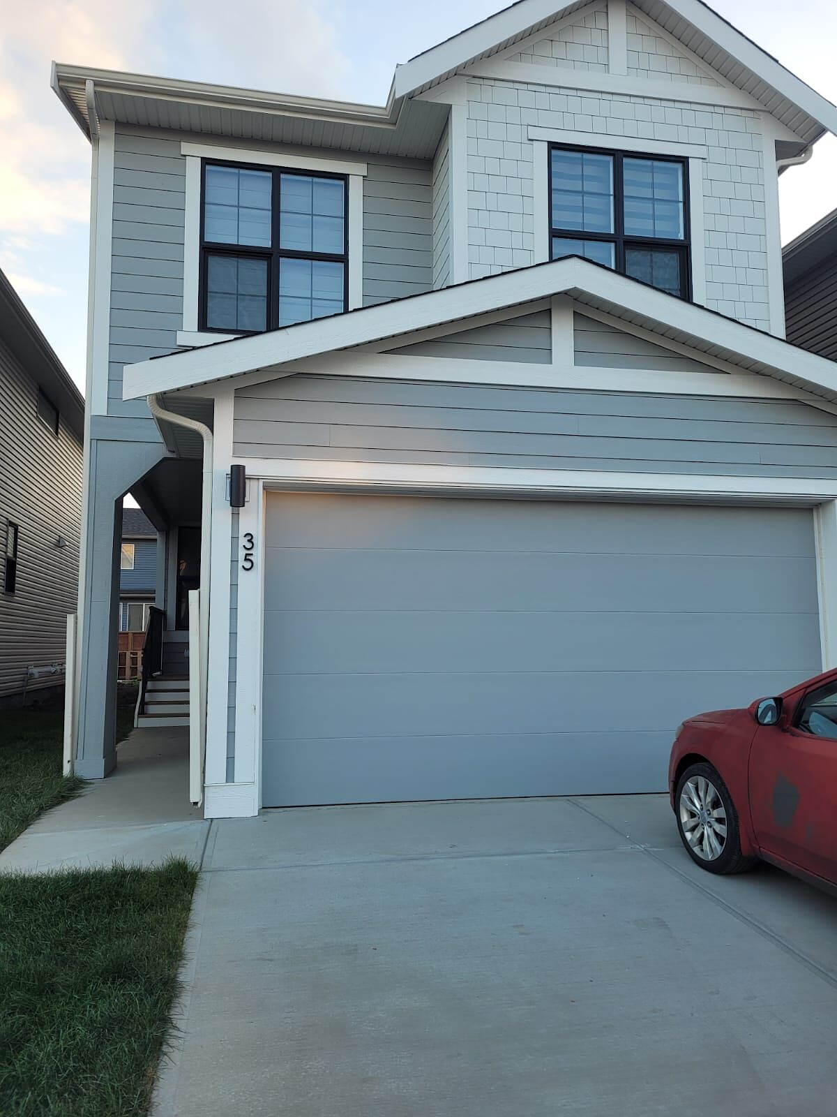 Calgary 4 bedrooms House for rent. Property photo: 679223-1